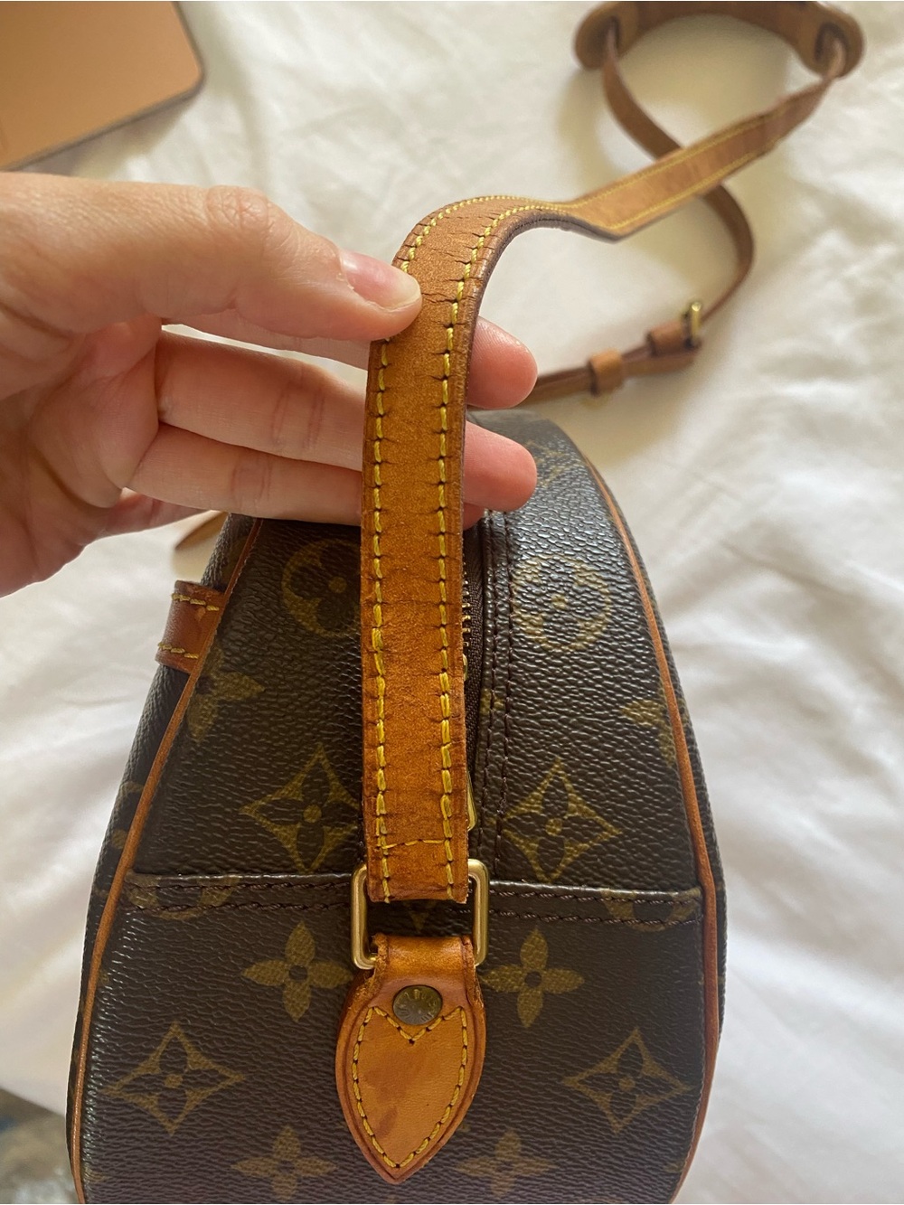Louis Vuitton Monogram Canvas Crossbody in Brown and Tan - Picture 6 of 10